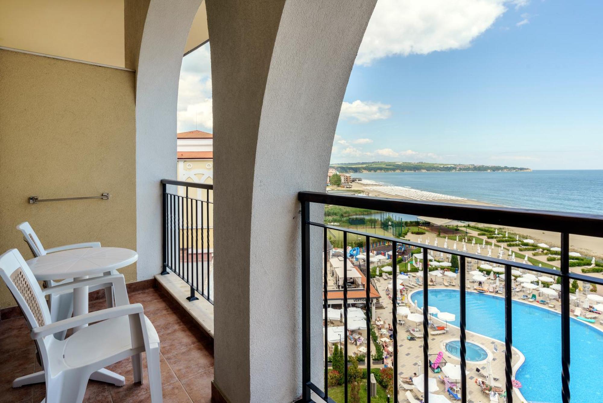 Alua Helios Bay Obzor Exterior foto